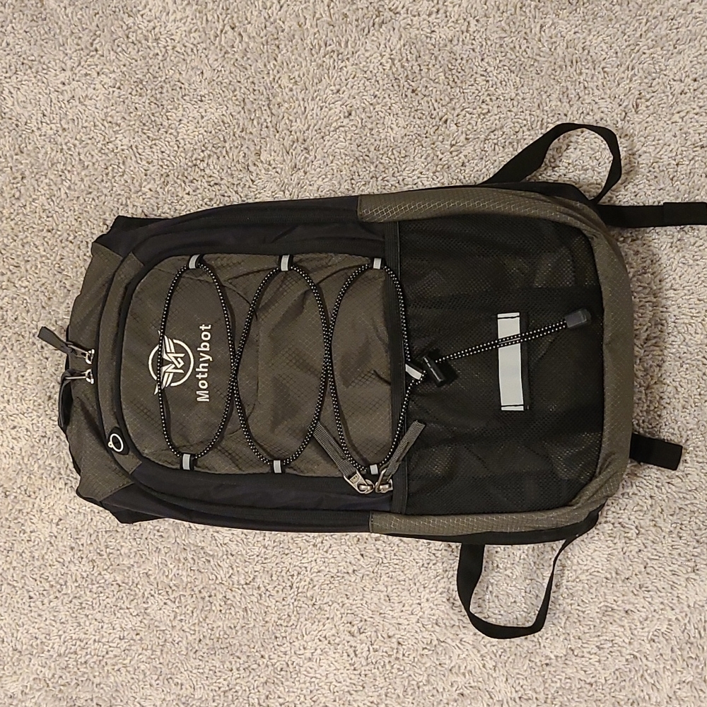 Mothybot 2L Hydration Backpack Black